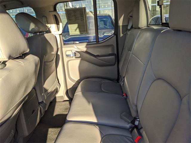 2021 Nissan Frontier SV photo 7