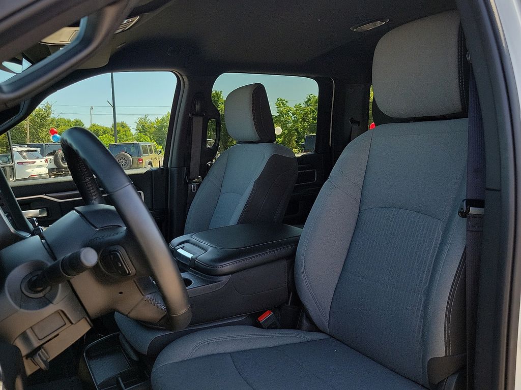 2024 Ram 2500 Big Horn photo 11