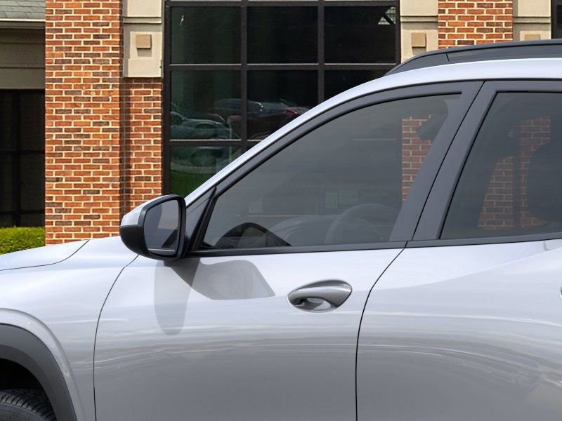 2026 Chevrolet Trax LT photo 4