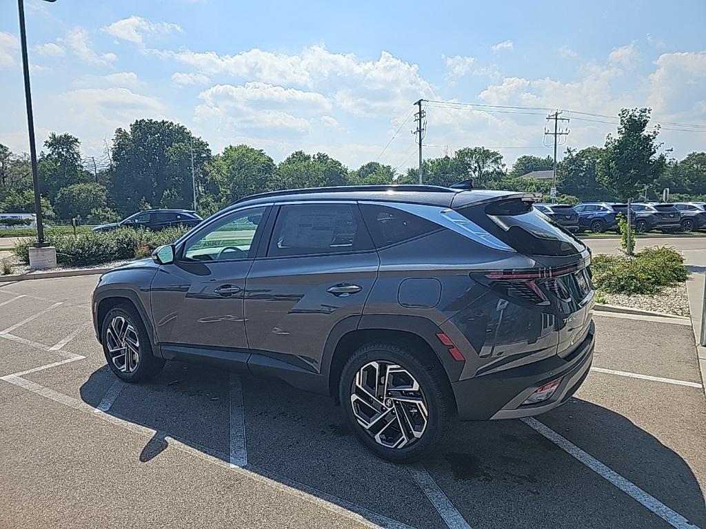 2025 Hyundai Tucson Limited photo 3