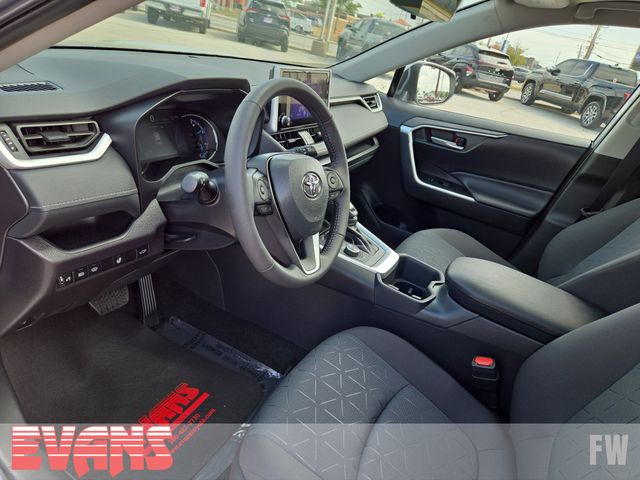 2025 Toyota RAV4 Hybrid XLE photo 16