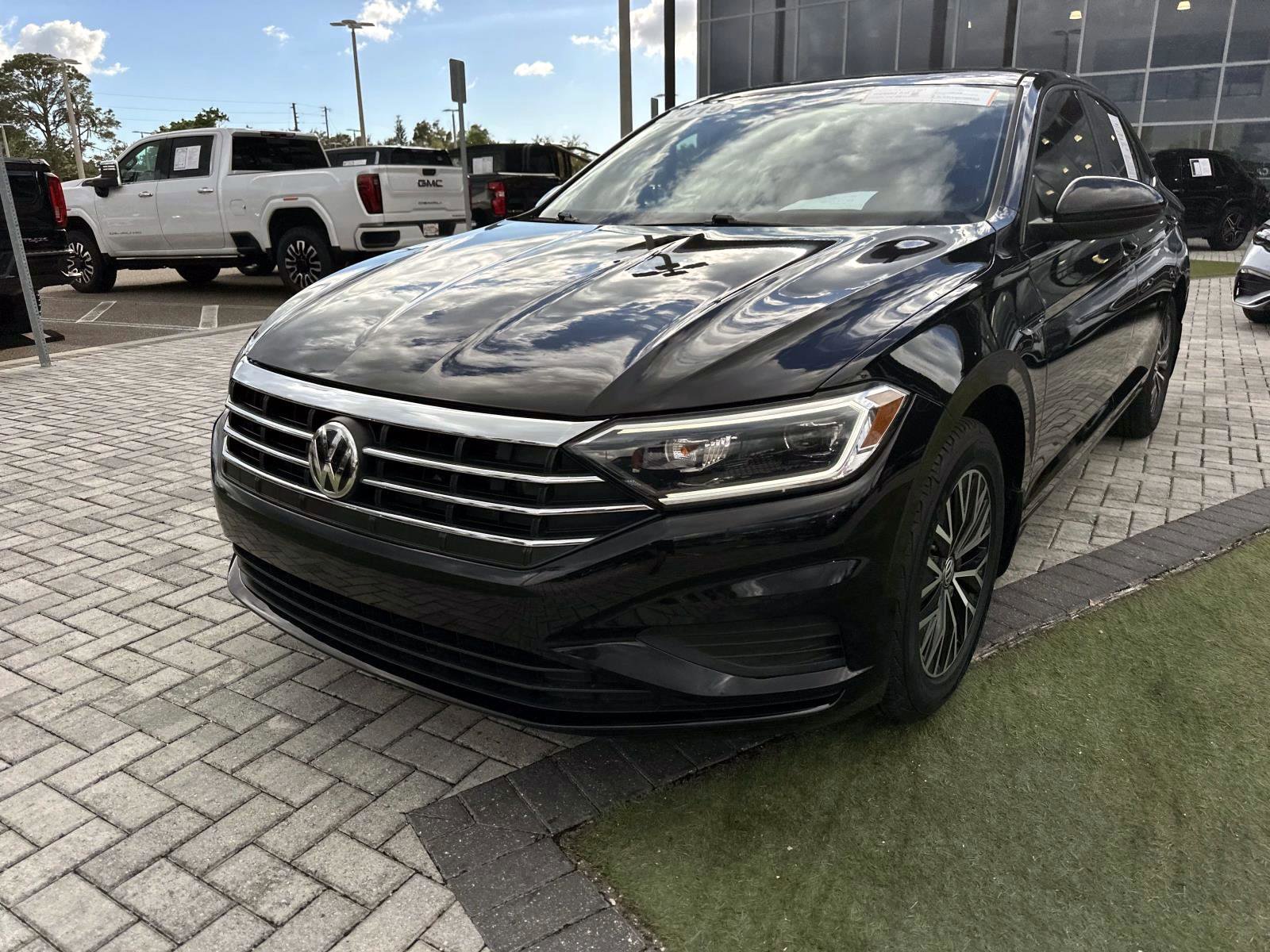 2019 Volkswagen Jetta SEL photo 5
