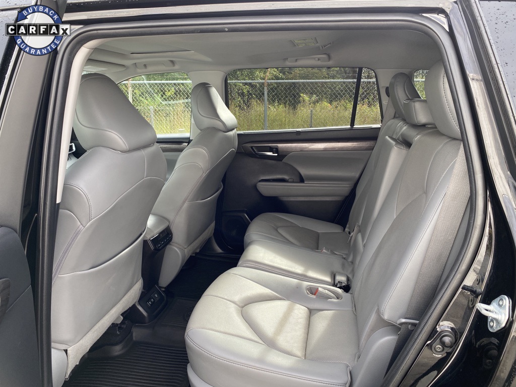 2021 Toyota Highlander Limited photo 21