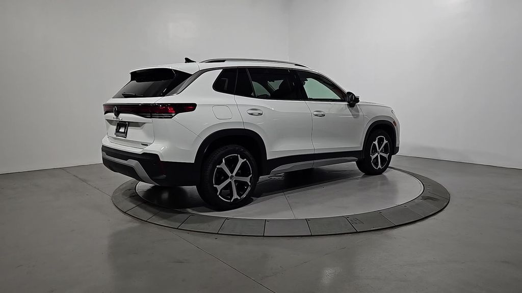 2026 Volkswagen Tiguan SE photo 4