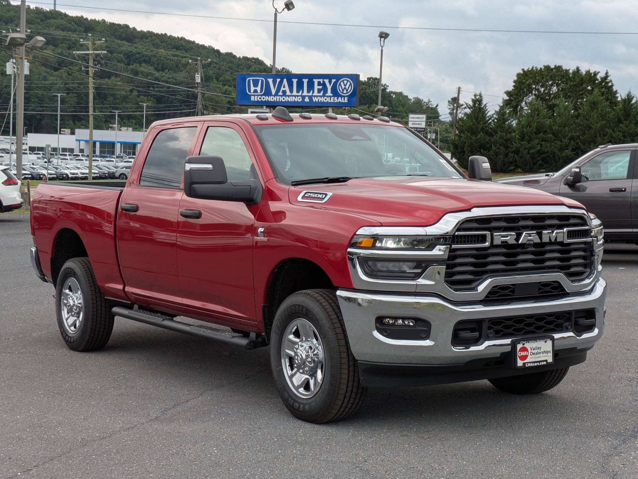 2025 Ram 2500 Tradesman photo 3