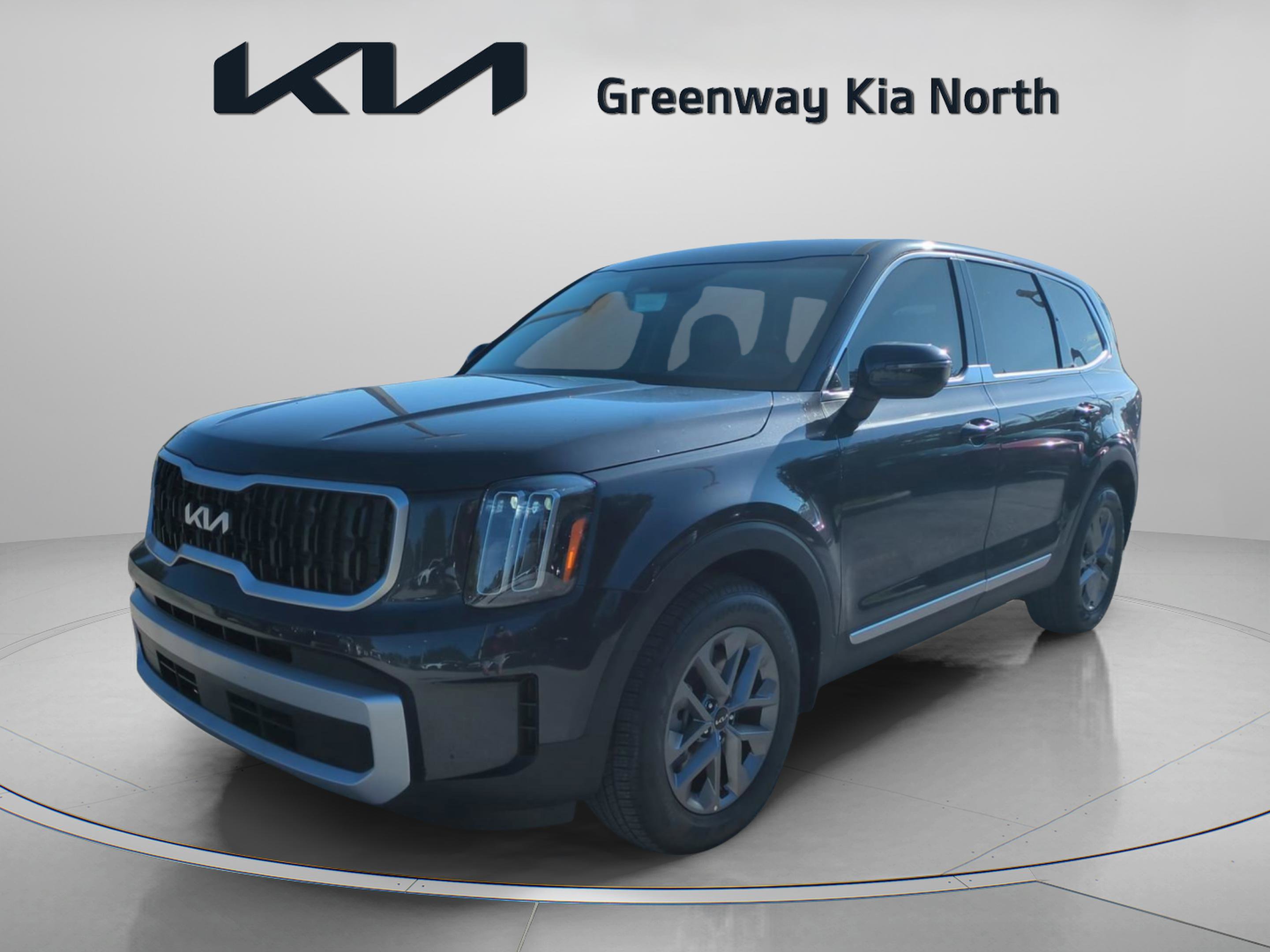 2025 Kia Telluride LX photo 3