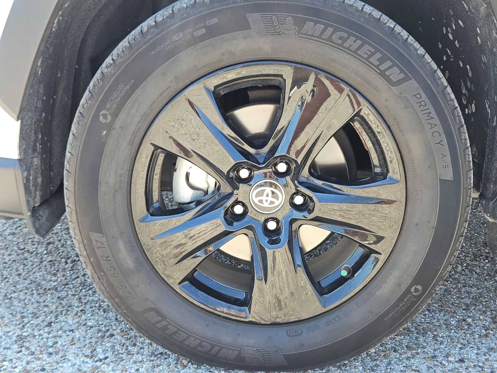 Used 2024 Ice Cap Toyota XLE image 9