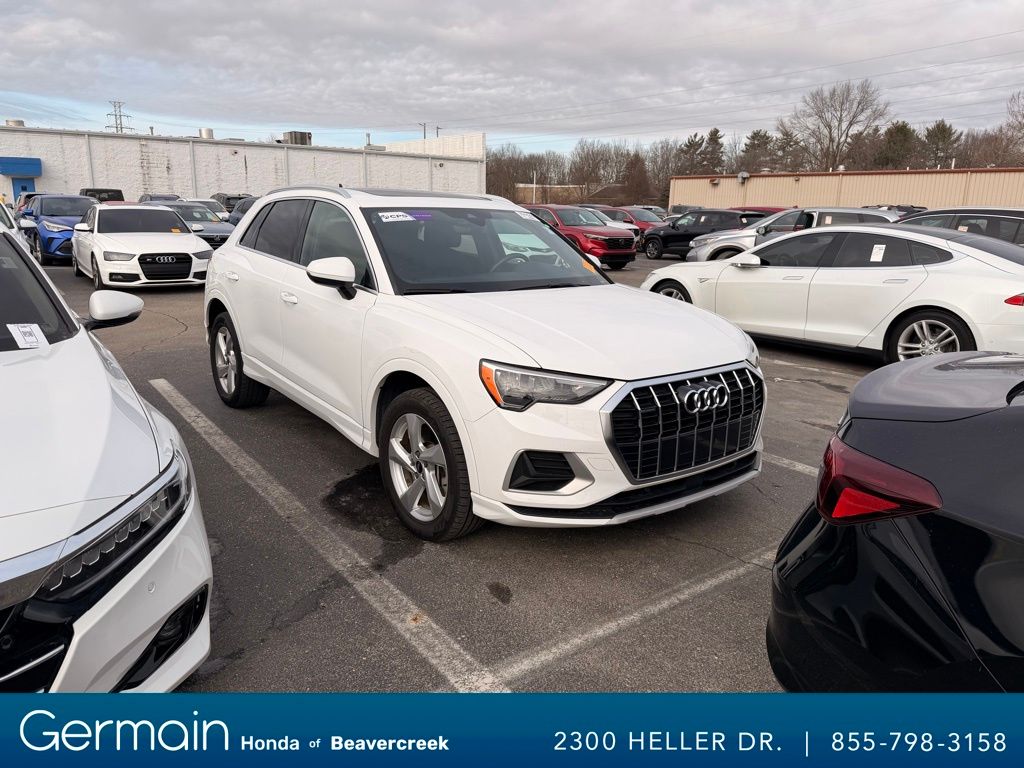 2021 Audi Q3 Premium's photo