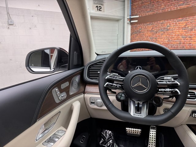 2026 Mercedes Benz GLE 53 AMG photo 13