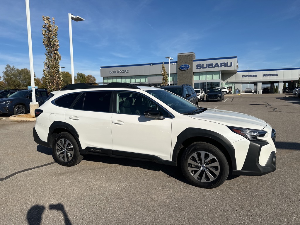 2024 Subaru Outback Premium's photo