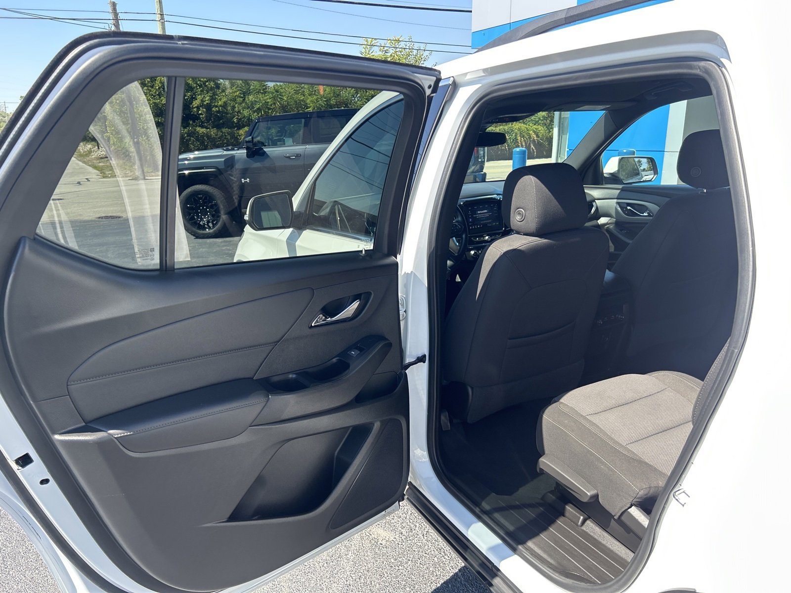 2023 Chevrolet Traverse Cloth photo 29