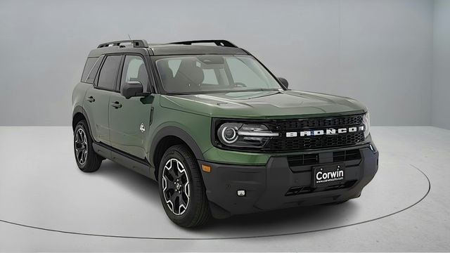 2025 Ford Bronco Sport Outer Banks's photo