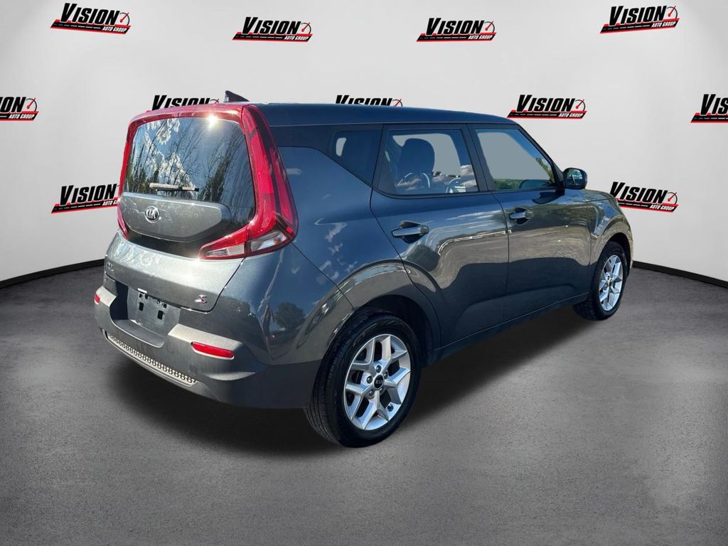 2021 Kia Soul S photo 5