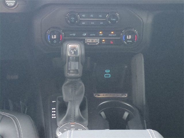 2025 Ford Bronco Outer Banks photo 18