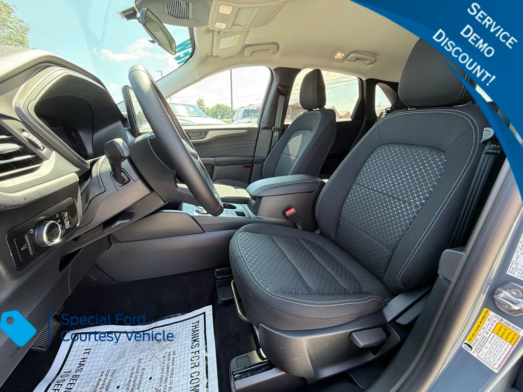 2025 Ford Escape Active photo 10