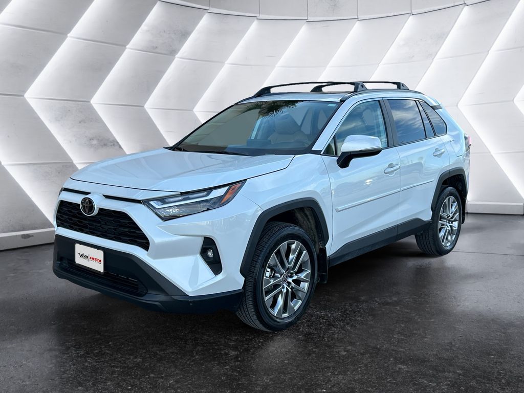 2023 Toyota RAV4 XLE Premium photo 2