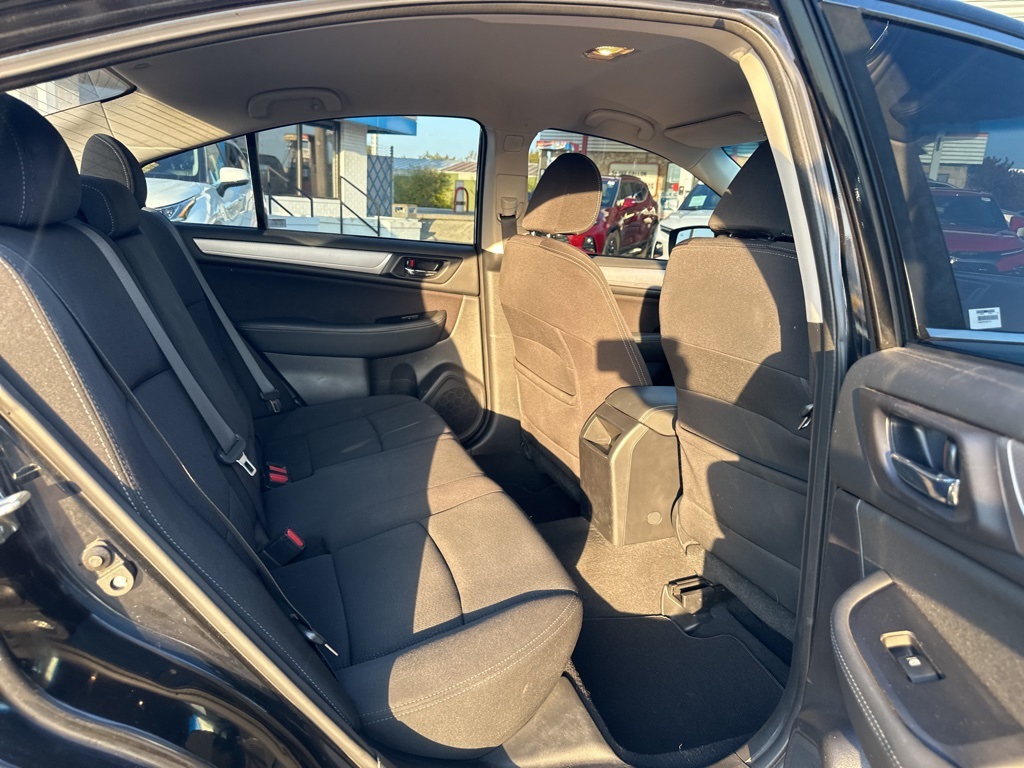 2017 Subaru Legacy 2.5i Premium photo 24