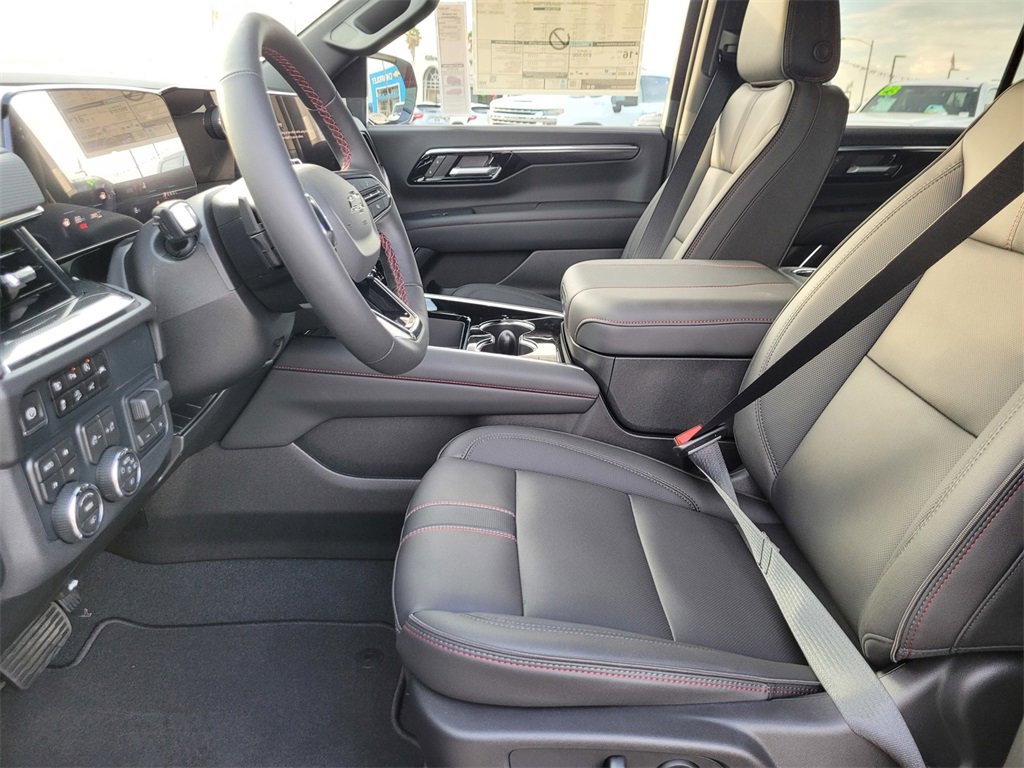2025 Chevrolet Tahoe RST photo 12