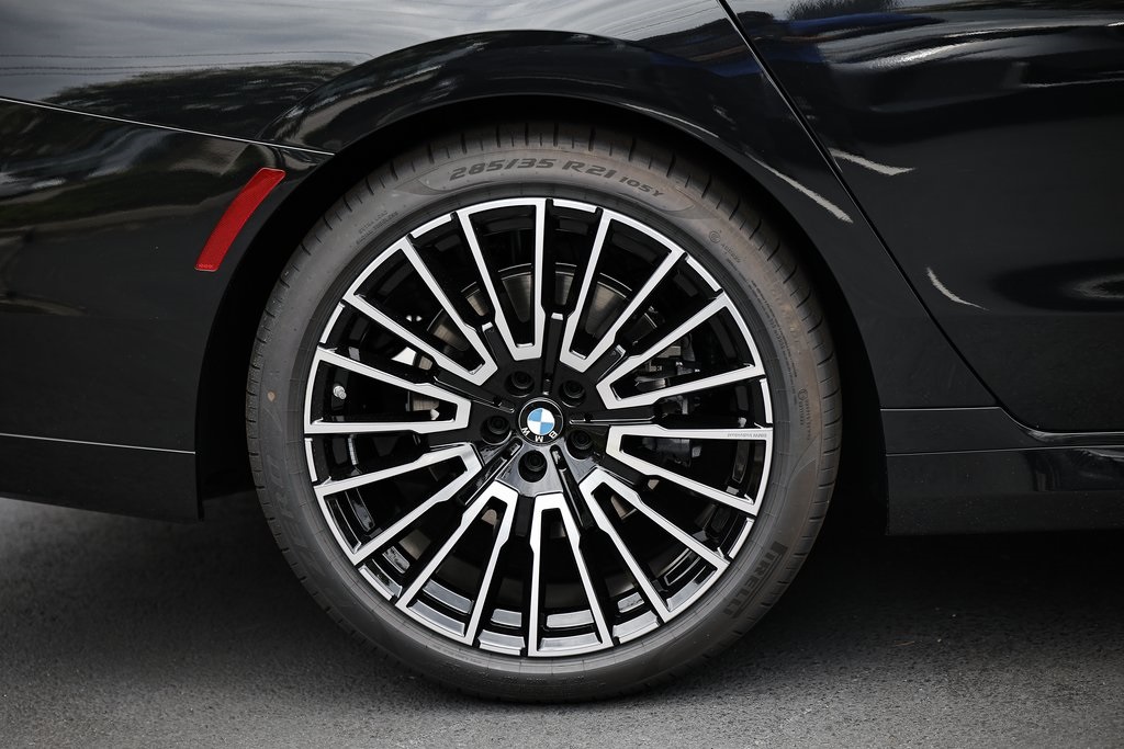 2025 Bmw 740i photo 6