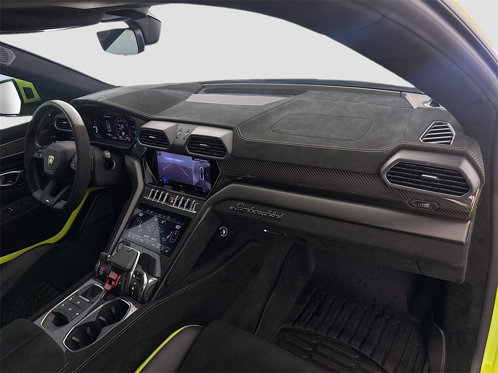 2024 Lamborghini Urus Performante photo 27