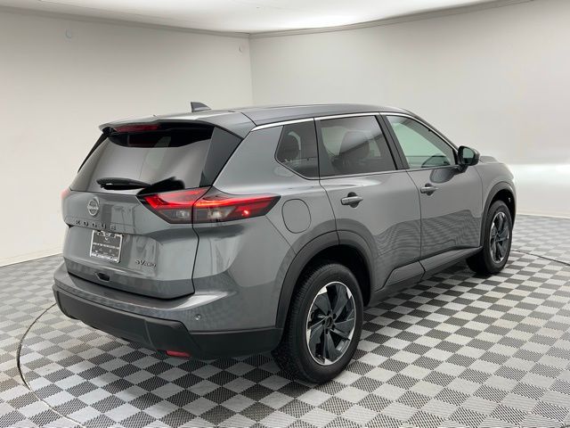 2024 Nissan Rogue SV photo 4