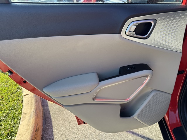 2022 Kia Soul LX S X-Line photo 11