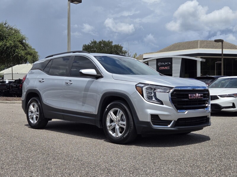 2022 Gmc Terrain SLE photo 4