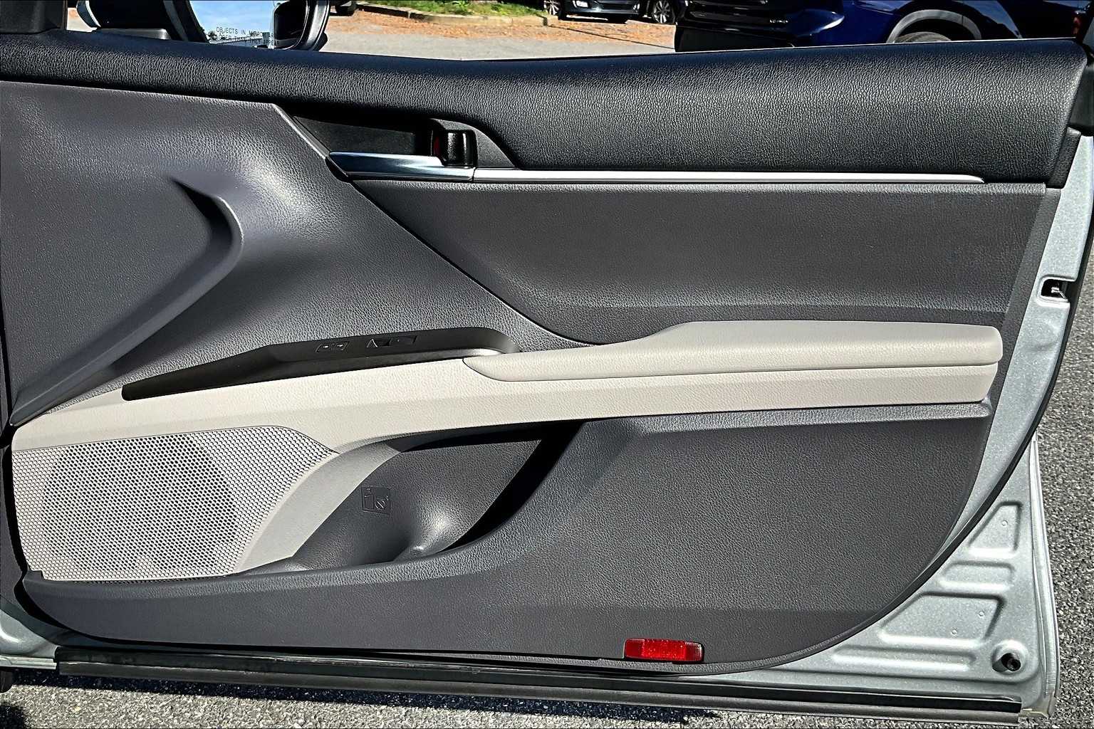 2023 Toyota Camry LE photo 21