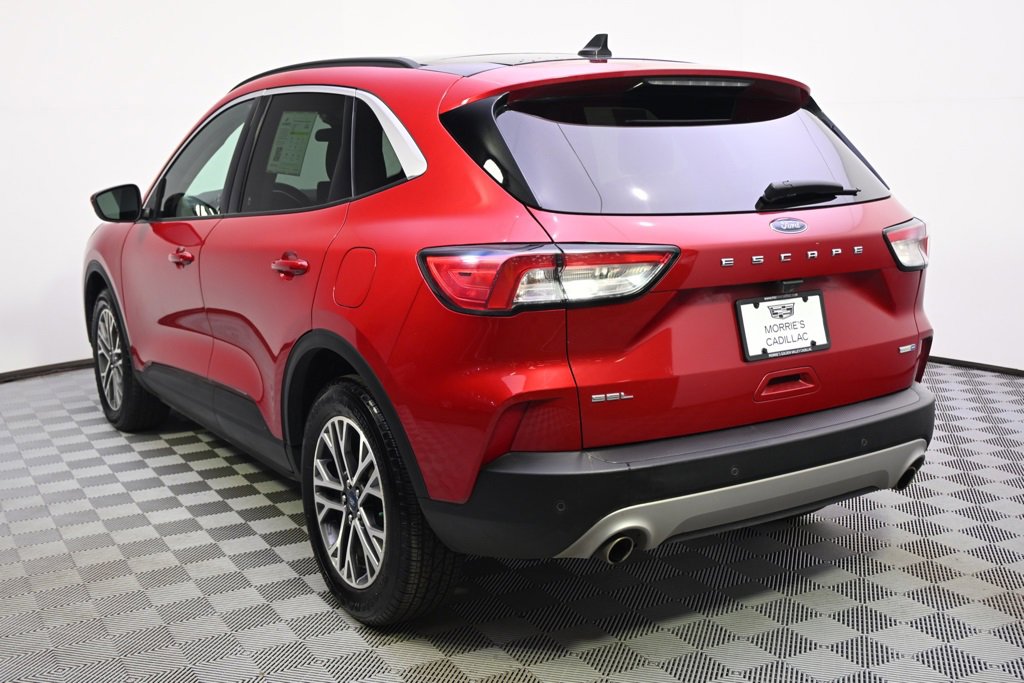 2020 Ford Escape SEL photo 3