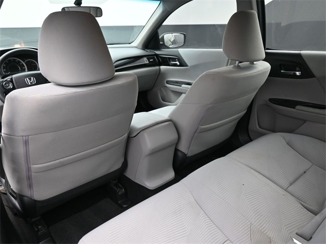 2016 Honda Accord LX photo 2