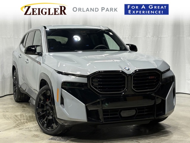 2026 BMW XM Base's photo