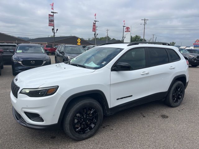 2023 Jeep Cherokee Altitude photo 8