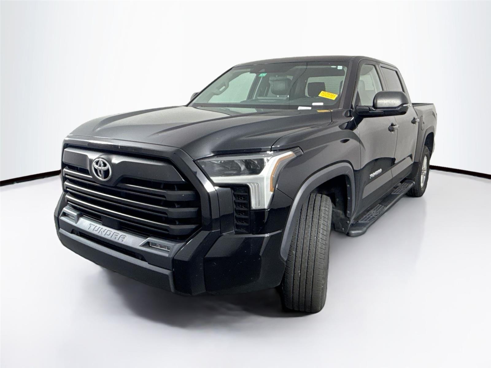 2022 Toyota Tundra SR5 photo 2