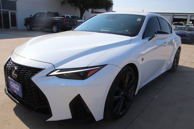 2024 Lexus IS 350 F SPORT photo 5