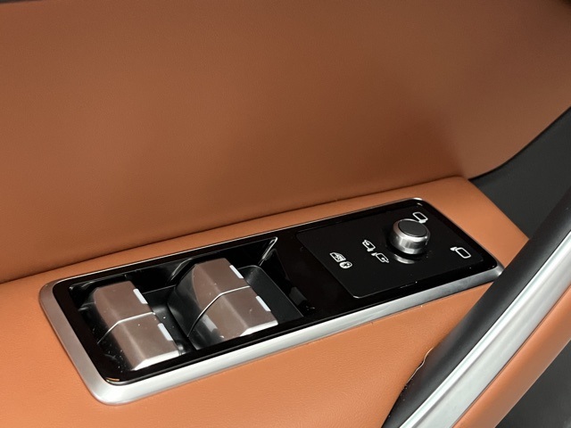 2024 Jaguar F-PACE P400 R-Dynamic S photo 23