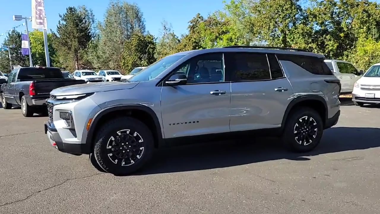 2026 Chevrolet Traverse Z71 photo 24