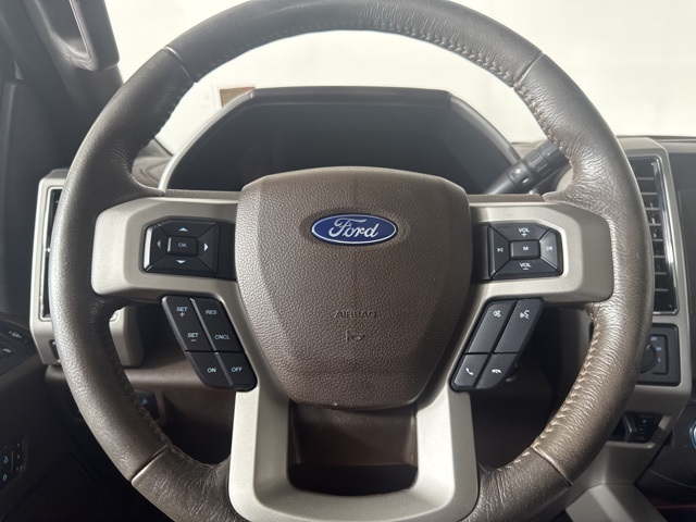 2019 Ford F-350 photo 18