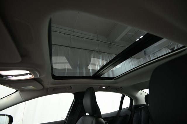 2024 Volvo S60 B5 Plus photo 19