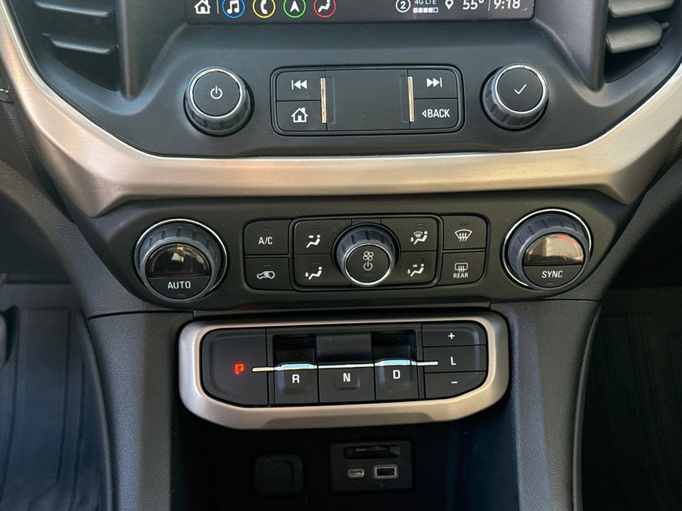 2023 Gmc Acadia Denali photo 25