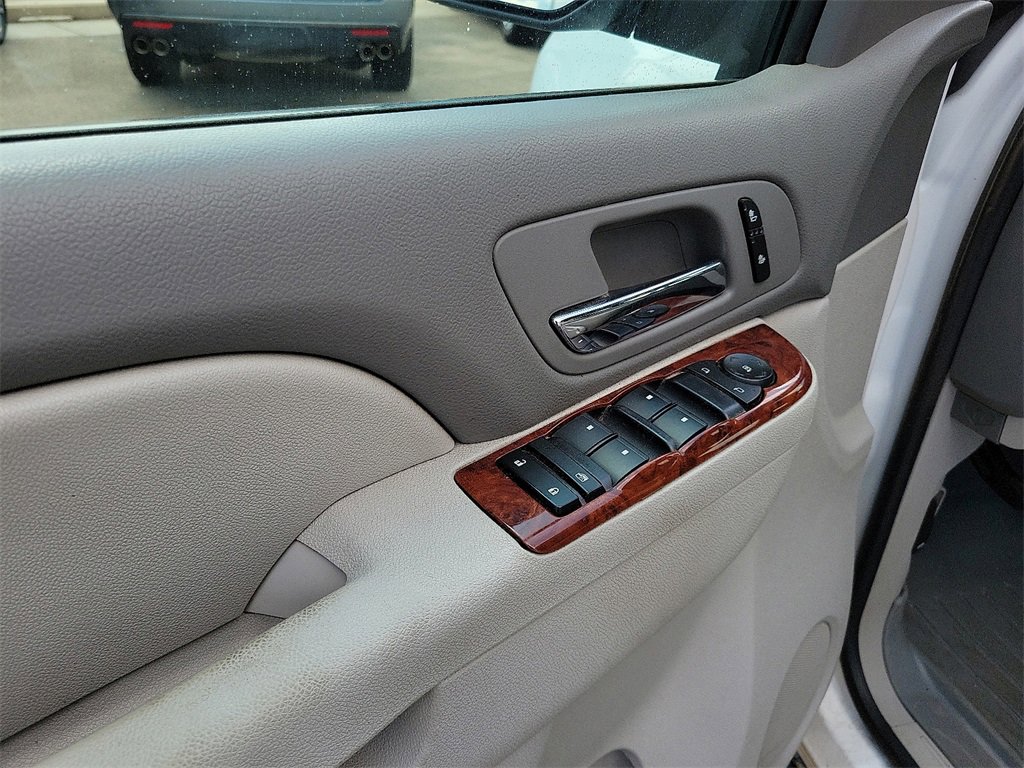 2014 Gmc Yukon SLT photo 17