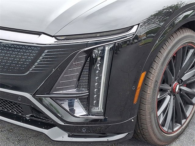 2026 Cadillac Lyriq photo 9