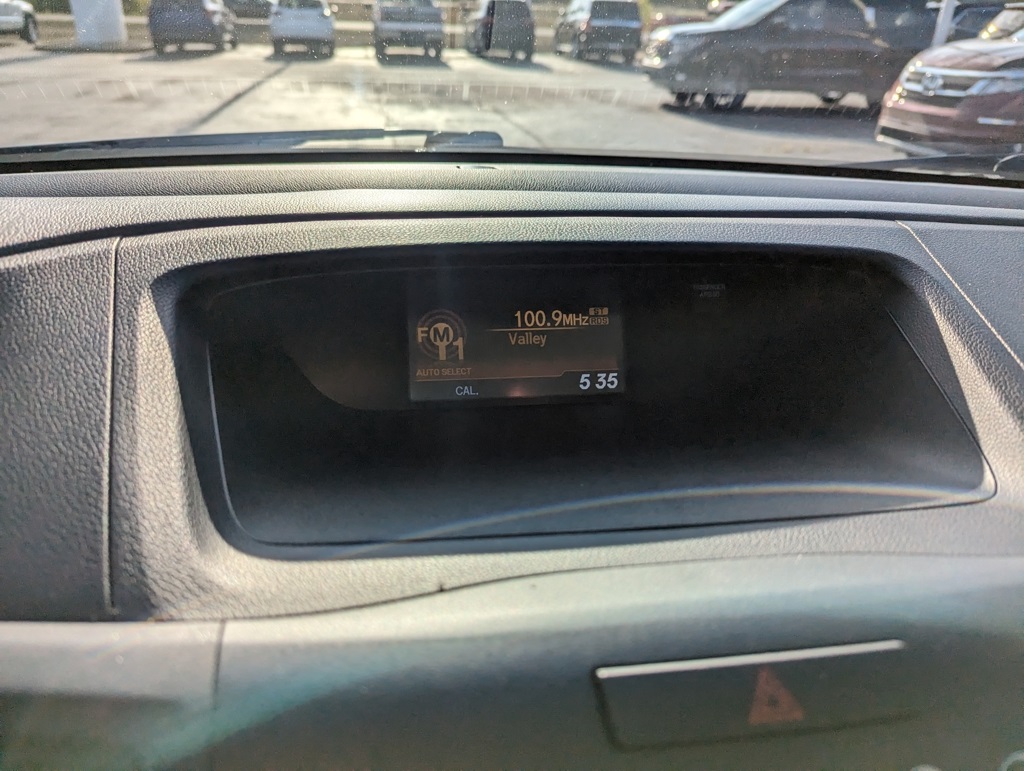 2014 Honda CR-V LX photo 13