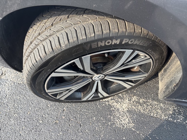 2021 Volkswagen Passat 2.0T SE photo 4
