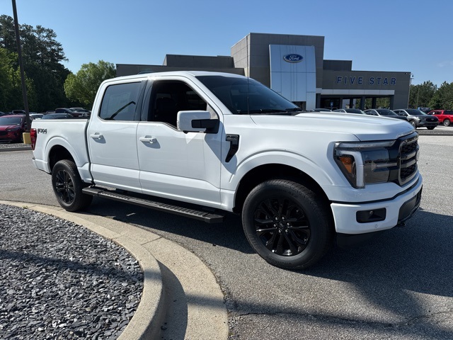 2025 Ford F-150 Lariat photo 2