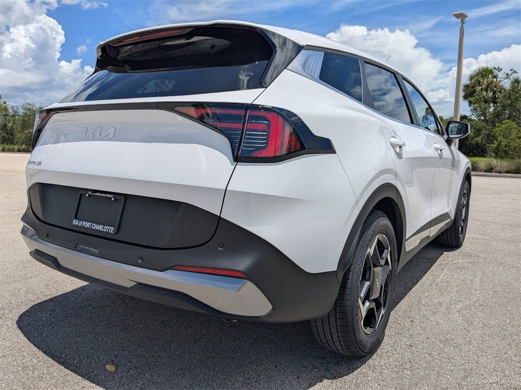 2026 Kia Sportage EX photo 2
