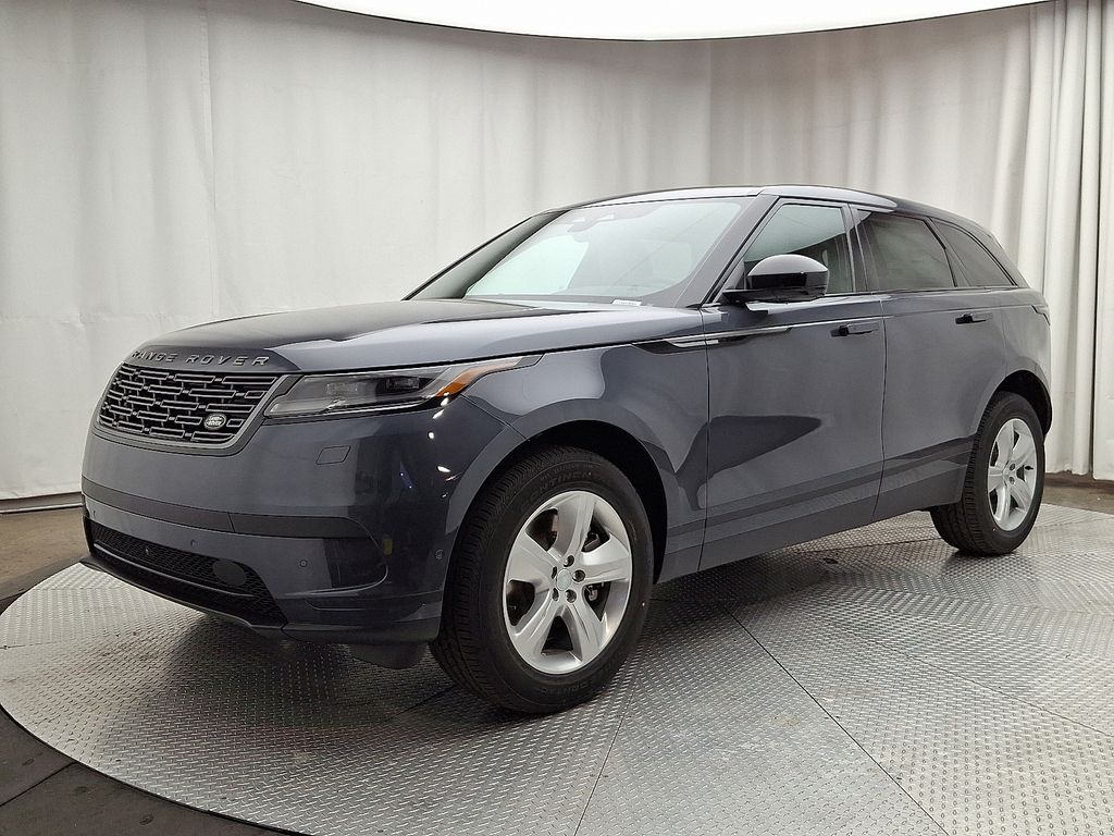 2026 Land Rover Range Rover Velar S's photo