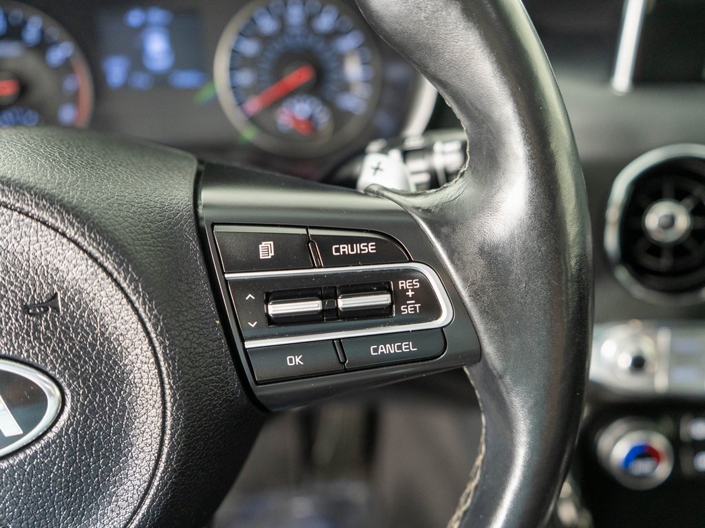 2019 Kia Stinger photo 16