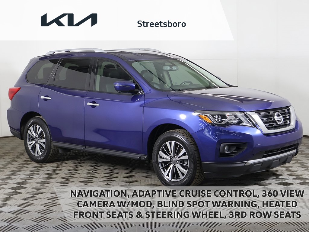 2019 Nissan Pathfinder SL's photo