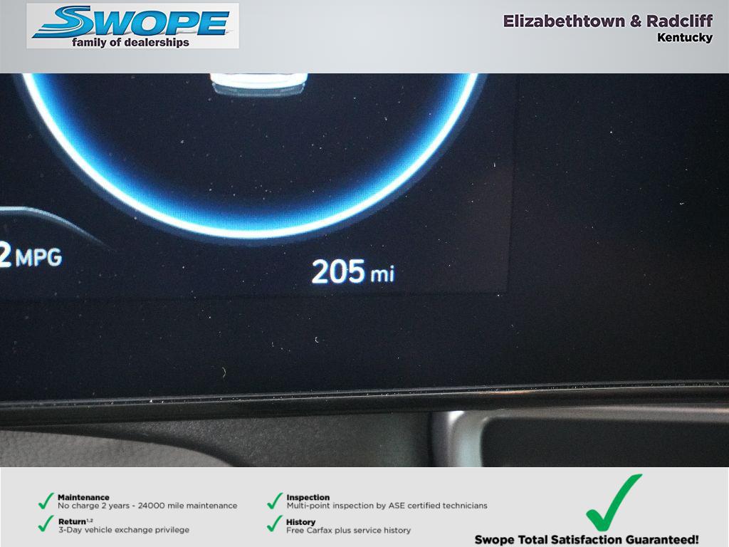 2025 Hyundai Elantra SEL Convenience photo 11
