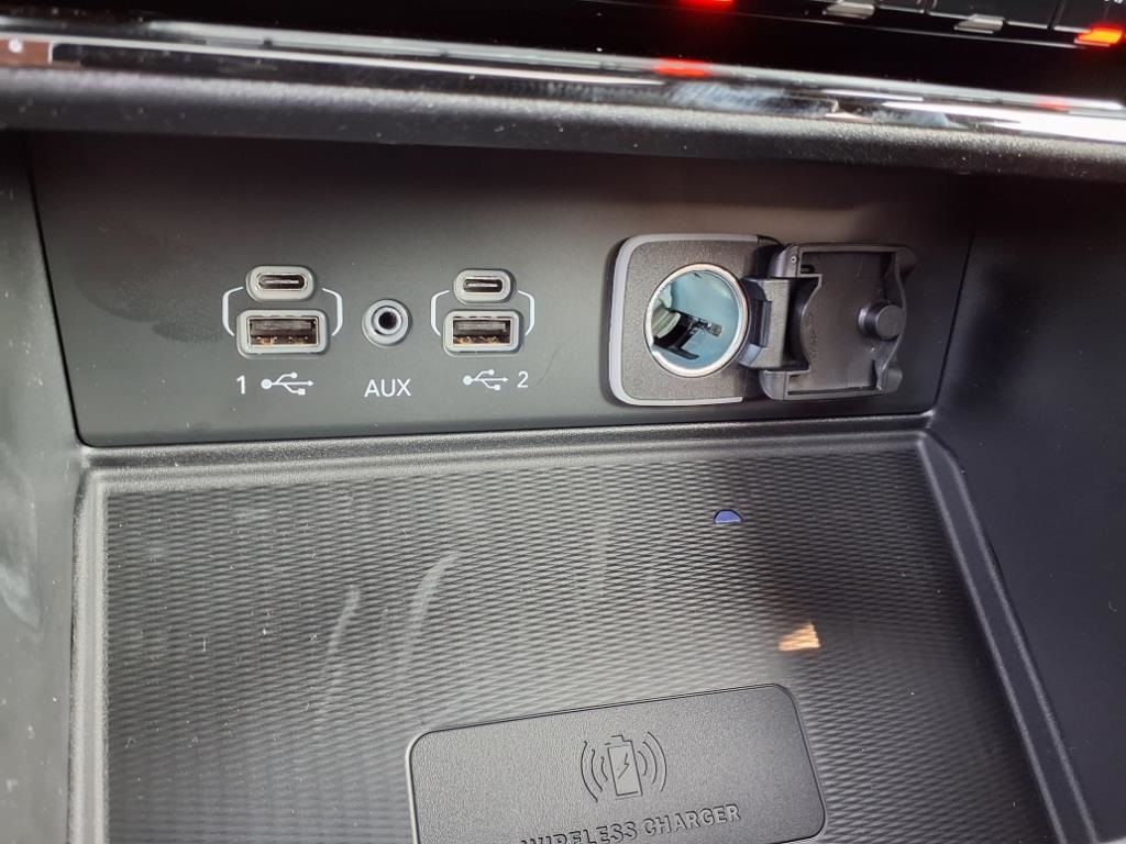 2025 Jeep Grand Cherokee Laredo Altitude photo 15
